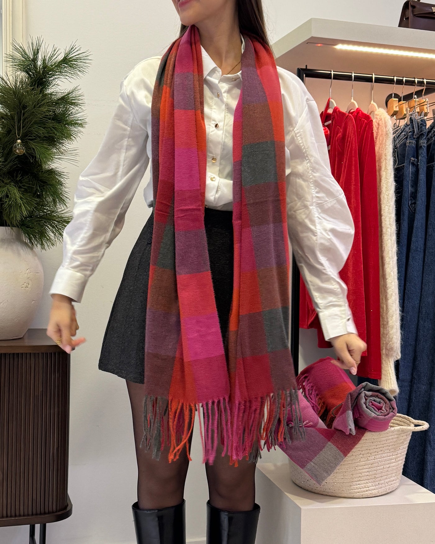 Cachecol vermelho Paris