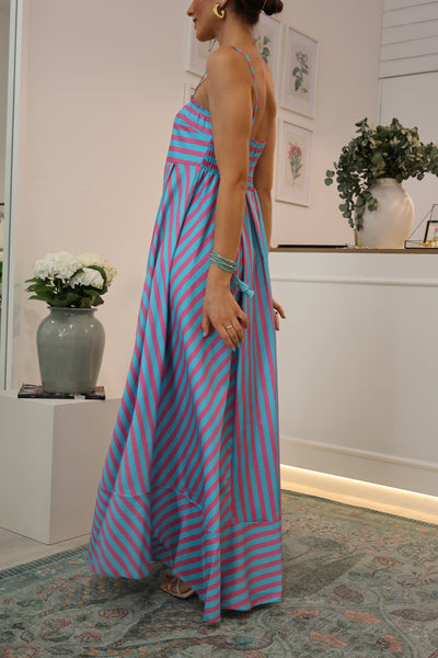 Vestido rosa de Malibú